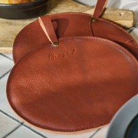 Mergel Ledertopflappen in Bordeaux, 2er-Set