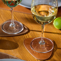 Mergel Dreieckige Leder-Glasuntersetzer im 6er-Set, Duo in Dunkel und Hellbraun