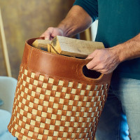 Mergel Geflochtener Kaminholzkorb in Cognac/Beige